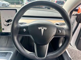 TESLA MODEL 3 Model 3 Long Range AWD 4WD 4dr