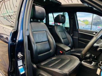 VOLKSWAGEN TIGUAN 2.0 Tiguan R-Line Edition TDI BlueMotion Technology 4Motion Semi