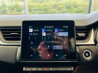 RENAULT CAPTUR 1.3 Captur Iconic TCe Auto 5dr