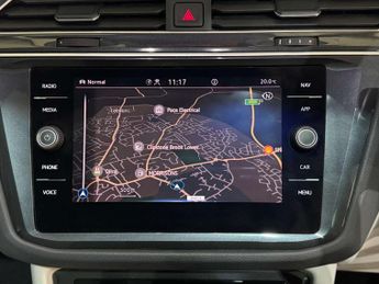 Volkswagen TIGUAN 1.5 Tiguan Elegance TSi Semi-Auto 5dr