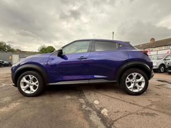 Nissan Juke 1.0 Juke N-Connecta DiG-T Semi-Auto 5dr