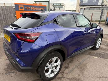 Nissan Juke 1.0 Juke N-Connecta DiG-T Semi-Auto 5dr