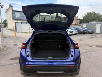 Nissan Juke 1.0 Juke N-Connecta DiG-T Semi-Auto 5dr