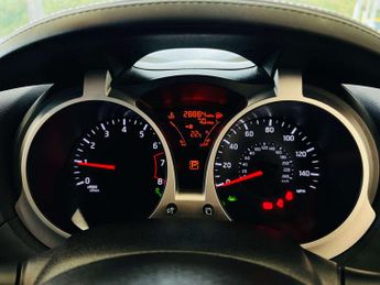 NISSAN JUKE 1.6 Juke Tekna CVT 5dr