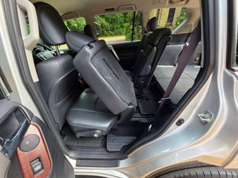 TOYOTA LAND CRUISER 2.8 Land Cruiser Icon D-4D Auto 4WD 5dr