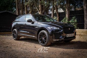 Jaguar F-Pace 2.0 F-PACE Chequered Flag AWD D Auto 4WD 5dr