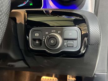 Mercedes-Benz A-CLASS 1.5 A 180 AMG Line Premium+ D Auto 5dr