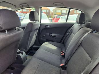 VAUXHALL ASTRA 1.4 Astra Life 5dr