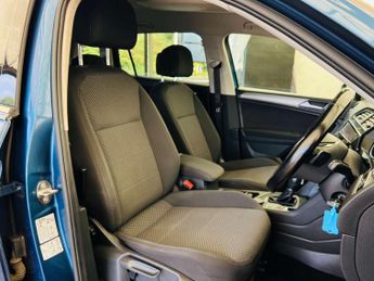 VOLKSWAGEN TIGUAN 2.0 Tiguan Allspace SE Nav TDI 4Motion Semi-Auto 4WD 5dr