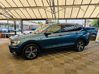 VOLKSWAGEN TIGUAN 2.0 Tiguan Allspace SE Nav TDI 4Motion Semi-Auto 4WD 5dr
