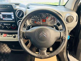 CITROEN BERLINGO MULTISPACE 1.6 Berlingo Multispace XTR Blue HDi Semi-Auto 5dr