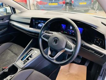 VOLKSWAGEN GOLF 2.0 Golf Style TDI Semi-Auto 5dr