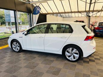 VOLKSWAGEN GOLF 2.0 Golf Style TDI Semi-Auto 5dr
