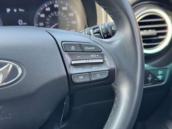 HYUNDAI KONA 1.6 Kona Premium GDi HEV Semi-Automatic 5dr - NATIONAL DELIVERY*