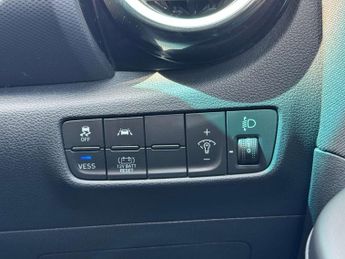 HYUNDAI KONA 1.6 Kona Premium GDi HEV Semi-Automatic 5dr - NATIONAL DELIVERY*