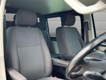 VOLKSWAGEN TRANSPORTER 2.0 TDI T32 BlueMotion Tech Highline Kombi Double Cab 5dr Diesel