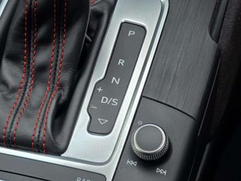 AUDI RS3 2.5 TFSI Saloon 4dr Petrol S Tronic quattro Euro 6 (s/s) (400 ps