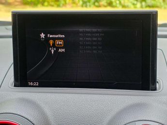 AUDI RS3 2.5 TFSI Saloon 4dr Petrol S Tronic quattro Euro 6 (s/s) (400 ps