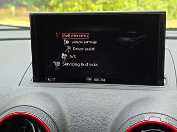 AUDI RS3 2.5 TFSI Saloon 4dr Petrol S Tronic quattro Euro 6 (s/s) (400 ps