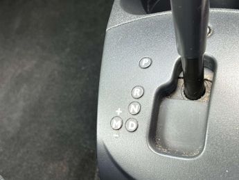 RENAULT CLIO 1.6 Clio Expression A 5dr