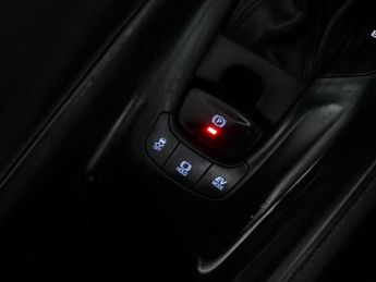 TOYOTA C-HR 1.8 C-HR Icon HEV CVT 5dr