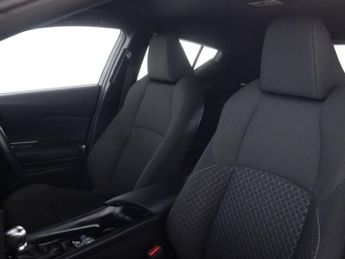 TOYOTA C-HR 1.8 C-HR Icon HEV CVT 5dr