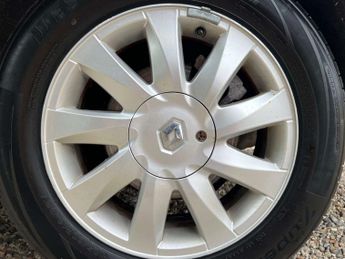 RENAULT SCENIC 2.0 Grand Scenic Dynamique-7 VVT Auto 5dr