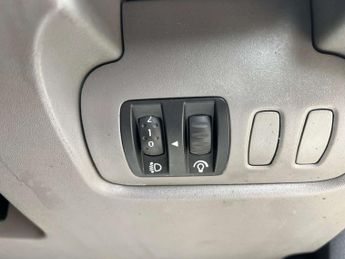 RENAULT SCENIC 2.0 Grand Scenic Dynamique-7 VVT Auto 5dr