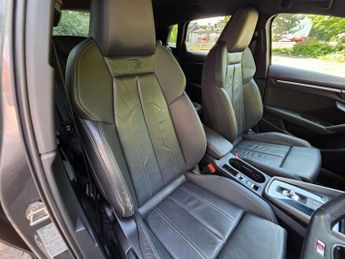 AUDI A3 1.4 A3 Sportback 40 TFSI S Line E Semi-Auto 5dr