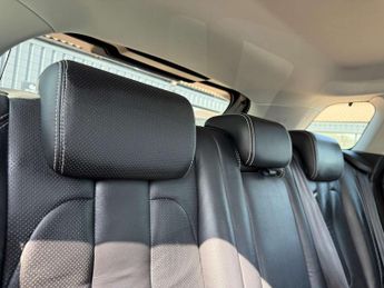 Land Rover RANGE ROVER EVOQUE 2.2 Range Rover Evoque Dynamic SD4 Auto 4WD 5dr