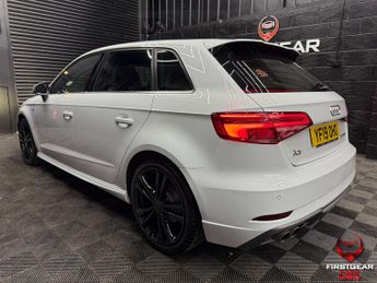 Audi A3 1.5 TFSI CoD 35 S line Sportback 5dr Petrol S Tronic Euro 6 (s/s