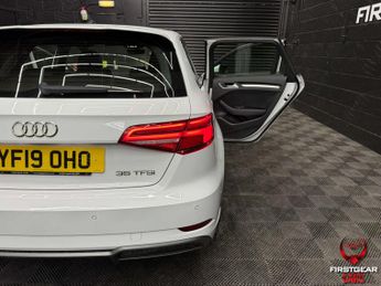 Audi A3 1.5 TFSI CoD 35 S line Sportback 5dr Petrol S Tronic Euro 6 (s/s