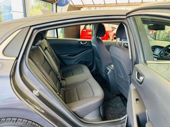 HYUNDAI IONIQ 1.6 IONIQ Premium FHEV Semi-Auto 5dr