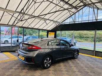 HYUNDAI IONIQ 1.6 IONIQ Premium FHEV Semi-Auto 5dr