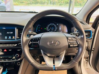 HYUNDAI IONIQ 1.6 IONIQ Premium FHEV Semi-Auto 5dr