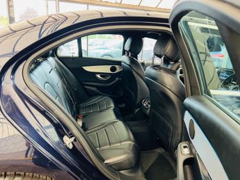 MERCEDES-BENZ C-CLASS 2.1 C220 D AMG Line Auto 4dr