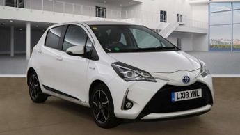 TOYOTA YARIS 1.5 Yaris Design Hybrid VVT-i CVT 5dr