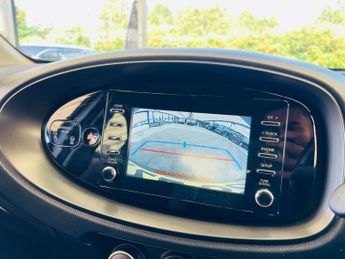 TOYOTA AYGO X 1.0 Aygo X Pure VVT-I Auto 5dr