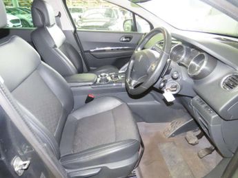 PEUGEOT 3008 2.0 3008 Allure Hybrid4 Auto 4WD 5dr