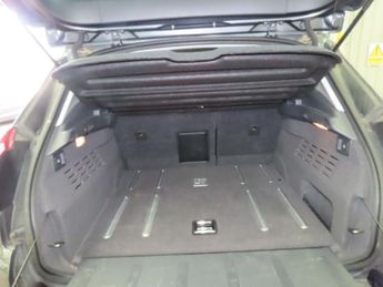 PEUGEOT 3008 2.0 3008 Allure Hybrid4 Auto 4WD 5dr