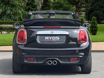 MINI CONVERTIBLE 2.0 Cooper S Exclusive Auto 2dr