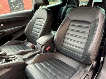 VOLKSWAGEN SCIROCCO 2.0 Scirocco R TSi Semi-Auto 3dr