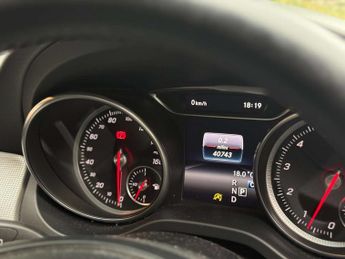 MERCEDES-BENZ GLA 1.6 GLA 180 Urban Edition Auto 5dr