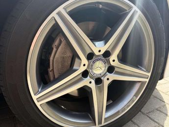 Mercedes-Benz C-CLASS 2.1 C220 AMG Line Bluetec Auto 4dr