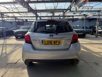 TOYOTA YARIS 1.5 Yaris Icon Hybrid VVT-i CVT 5dr