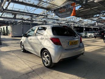 TOYOTA YARIS 1.5 Yaris Icon Hybrid VVT-i CVT 5dr