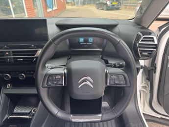 CITROEN C4 e-C4 Shine 5dr