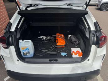 CITROEN C4 e-C4 Shine 5dr