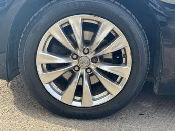 INFINITI M 3.5 M35h Automatic 4dr - NATIONAL DELIVERY*