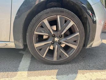 PEUGEOT 208 1.2 208 GT PureTech S/S Auto 5dr